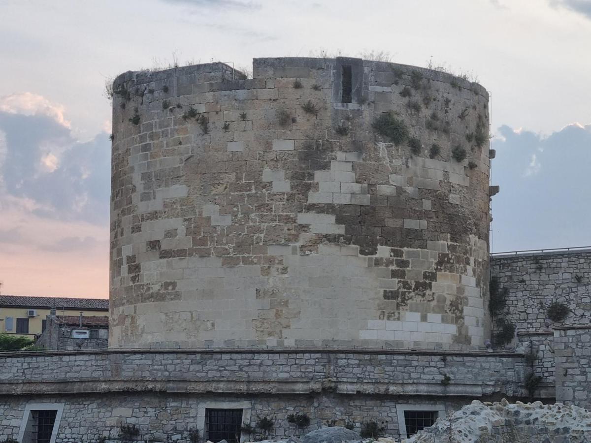 Suite D'Avalos Venosa Εξωτερικό φωτογραφία
